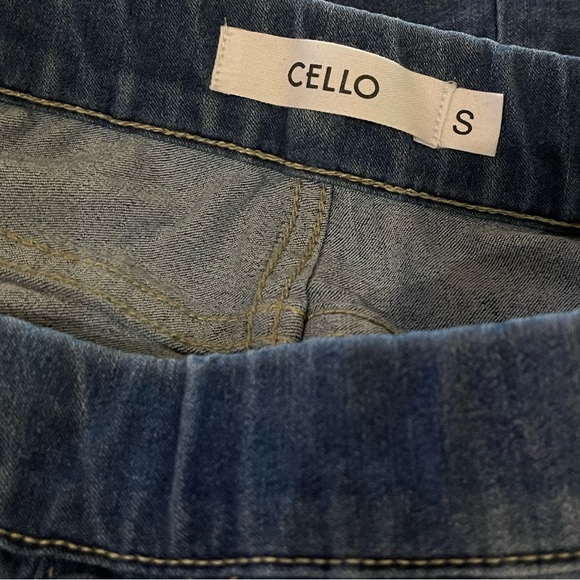 👖 Cello Flare Pull On jeans👖. Sold Out. - Picture 6 of 9
